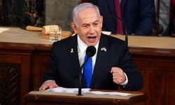 Netanyahu'dan protestoculara hakaret: “Siz resmen İran'ın kullanışlı ahmakları haline gelmişsiniz”