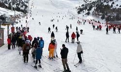 Kayak merkezleri içerisine en çok kar Palandöken ve Ergan Dağı Kayak Merkezinde