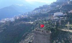 Artvin Kalesi Türk bayrağına kavuştu!