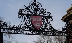 Harvard'ın Uluslararası Öğrencilerine Yönelik Kısıtlamalar Askıya Alındı