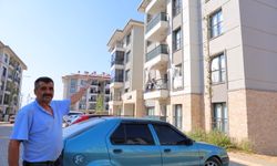 İki oğlunu kaybeden depremzede baba: "Devletimiz evlerimizi yaptı"