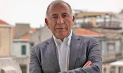 Gürsel Tekin'den Aziz İhsan Aktaş hakkında suç duyurusu