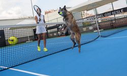 Milli Tenisçi Çağla Büyükakçay, Patili Dostuyla Kortta!