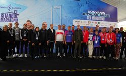 47. İstanbul Maratonu'nda kazananlar ödüllerini aldı