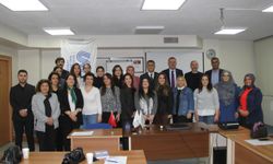 UND Kadın Tır Sürücü Akademisi Eğitime Başladı