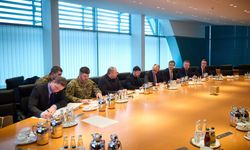 Berlin’de ABD–Ukrayna Zirvesi Sonuçsuz Kaldı: Görüşmeler Yarın Devam Edecek