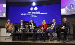 İzmir Körfezi Alarm Veriyor: Bilim İnsanları ve Sektör Temsilcileri Çözüm Arıyor