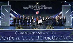 Erdoğan: “Filistin halkının yanında eğilmeden, bükülmeden dimdik duruyoruz”