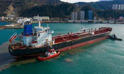 Hopa Limanı Karadeniz Bölgesi'nin 3.Şahıslara Açık Tek Akaryakıt Terminali Oldu