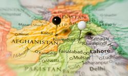 Pakistan ile Afganistan arasında açık savaş başladı!