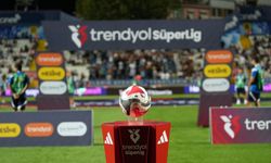 Beşiktaş - Galatasaray derbisinin tarihi belli oldu