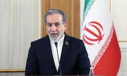 İran Dışişleri'nden Açıklama: Bir iki gün içinde bir dini lider seçilecek