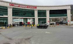 Sarp Sınır Kapısı’nda bayram yoğunluğu!