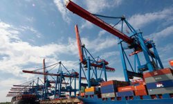 Küresel taşımacılık ve enerji sektörü ateş hattında