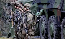 Almanya savaşa hazır asker sayısını 460 bine çıkarmayı hedefliyor