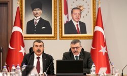 İki bakandan 81 il valisi ve il milli eğitim müdürü ile toplantı