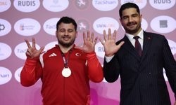 Rıza Kayaalp’ten tarihi başarı: Avrupa’da 13. kez zirvede