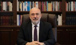 "Trabzon Ekonomisi Alarm Veriyor” diyen Ayhan Sürmen TTSO Başkanlığına Adaylığını Açıkladı!