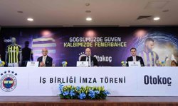 Otokoç ve Fenerbahçe, "Göğsümüzde Güven, Kalbimizde Fenerbahçe" Diyerek İmzaları Attı