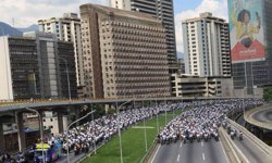 Venezuela’da yaptırım karşıtı yürüyüş Karakas’ta sona erdi