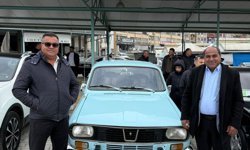 Yarım asırlık klasik otomobil 210 bin liraya yeni sahibini buldu