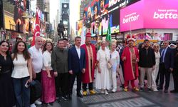 New York’ta Tarihi Anlar! Times Meydanı’nda Mehter Marşı Yankılandı