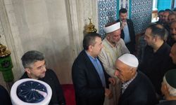 Milli Eğitim Bakanı Yusuf Tekin bayram namazını baba ocağı Uzundere’de kıldı