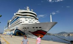 Bodrum Sahillerinde Dev Yolcu Gemisi: 2 Bin 377 Turist İlçeye Demir Attı!