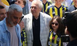 Aziz Yıldırım, Sakarya'da Fenerbahçeliler ile buluştu