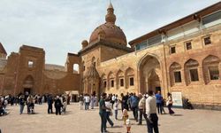 Tarihi İshak Paşa Sarayı bayramda 25 bin 330 kişiyi ağırladı