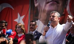 Özgür Özel Tekke'de konuştu