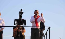 Özgür Özel: 'Önümüzden çekilmezseniz, ne kara düzene, ne yargı kollarına, ne de partiye atadığı butlanın kollarına teslim olmayacağız'
