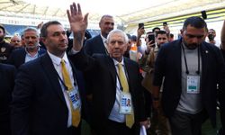 Aziz Yıldırım: "Benim Fenerbahçelilere ödenmemiş bir borcum var"