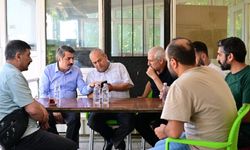 Yıldırım Belediye Başkanı Oktay Yılmaz, Teleferik Mahallesi'nde esnafla bir araya geldi
