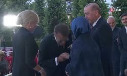 Macron ile Emine Erdoğan Arasındaki Dikkat Çeken Selamlaşma Anı