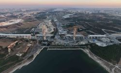 Kanal İstanbul'un İlk Köprüsünde Dev Adım: 250 Tonluk Tabliyeler Havada