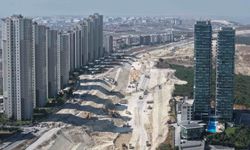 İstanbul’un göbeğinde dev şantiye! Yüzlerce iş makinesi yeni ulaşım koridoru için çalışıyor