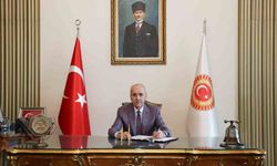Türkiye Büyük Millet Meclisi Başkanı Numan Kurtulmuş, Milli Dayanışma ve Toplumsal Bütünleşmenin Güçlendirilmesine Dair Kanun Teklifi'ni imzaladı.
