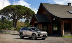 2026 Toyota RAV4 Hybrid Türkiye Yolunda: 6. Nesil SUV Tanıtıldı