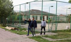 Ağrı'da tenis kortlarının zemini yenileniyor