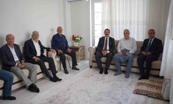 AK Parti'li Yaman, 'Türkiye Yüzyılı Buluşmaları' kapsamında Kahta'da temaslarda bulundu