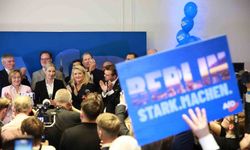 Berlin'deki eyalet seçimlerinin resmi olmayan sonuçlarına göre Sol Parti, yüzde 25,8 oy ile birinci sırada