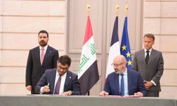 Macron, Irak Başbakanı Zeydi ile bir araya geldi