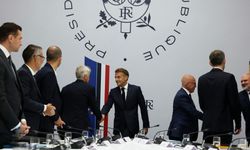 Macron: 'Rusya'nın Avrupalılara ve Fransa'ya yönelik hibrit tehdidi yoğunlaştı'