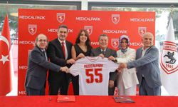 Samsunspor ile Medical Park ve Liv Hospital arasındaki sağlık sponsorluğu yenilendi