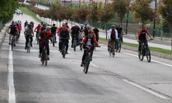 Sivas'ta bisiklet severler pedal çevirdi