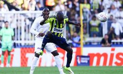 Trendyol Süper Lig: Fenerbahçe: 5 - Eyüpspor: 0 (İlk yarı)