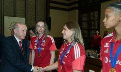Filenin Sultanları Külliye’de! Erdoğan’dan şampiyonlara övgü