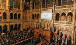 Avrupalı liderler, Macar Devrimi'nin yıl dönümünde Budapeşte'de bir araya geldi