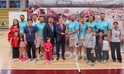 29 Ekim Cumhuriyet Kupası Voleybol Turnuvası'nın şampiyonu belli oldu